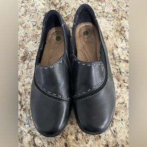 Earth Origins Shoes Style “Leona”